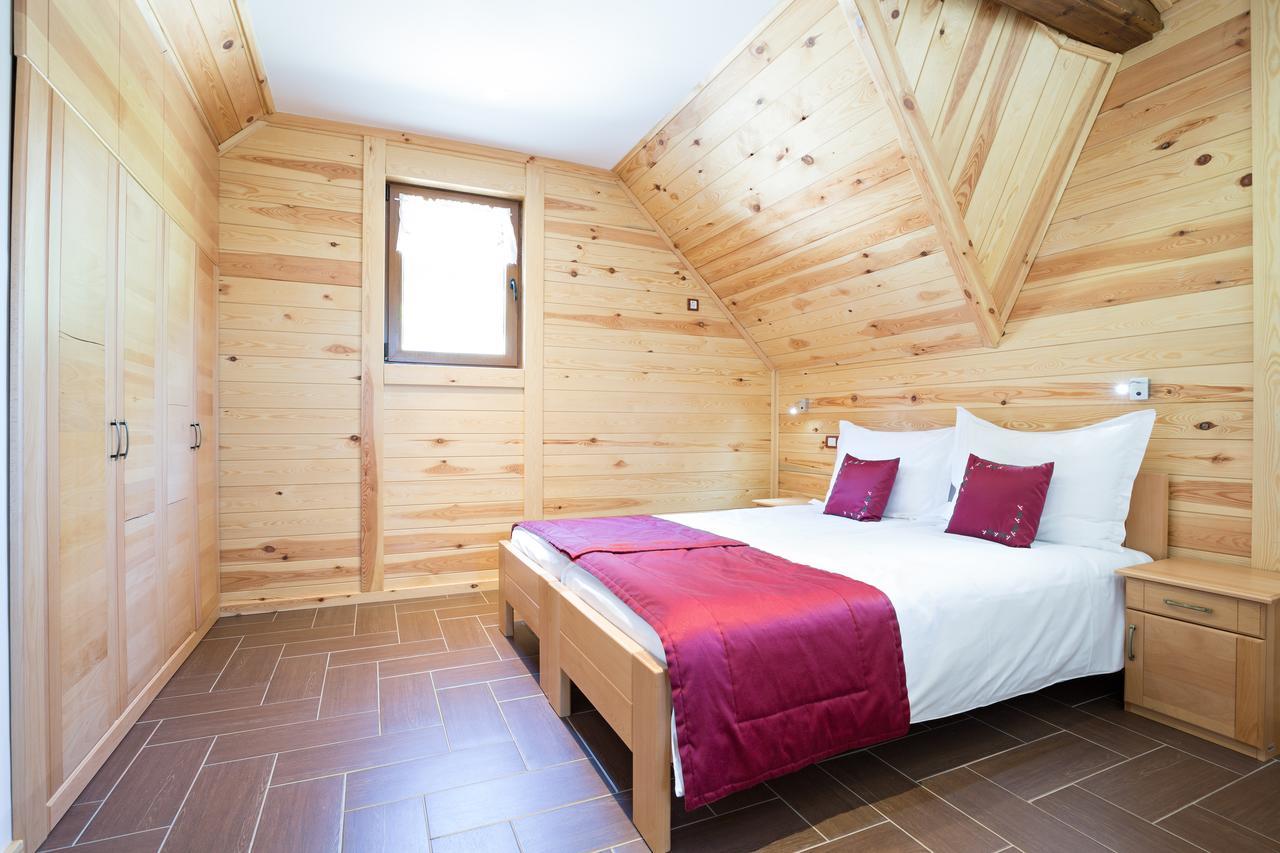 Etno Naselje Vrdnicka Kula Bed and Breakfast Vrdnik Exteriör bild