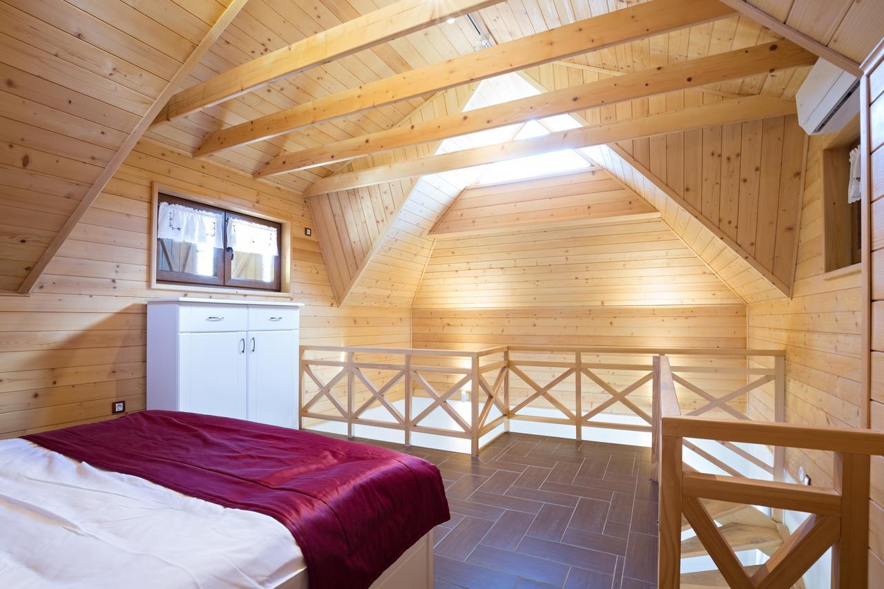 Etno Naselje Vrdnicka Kula Bed and Breakfast Vrdnik Exteriör bild